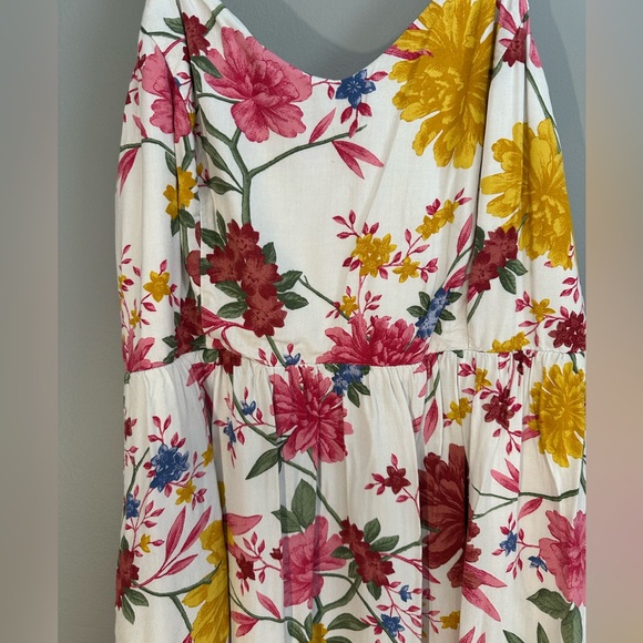 Old Navy Floral Cami Dress - Picture 3 of 9